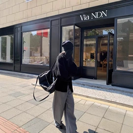 女式羊绒衫;女式羊毛衫;女式针织衫