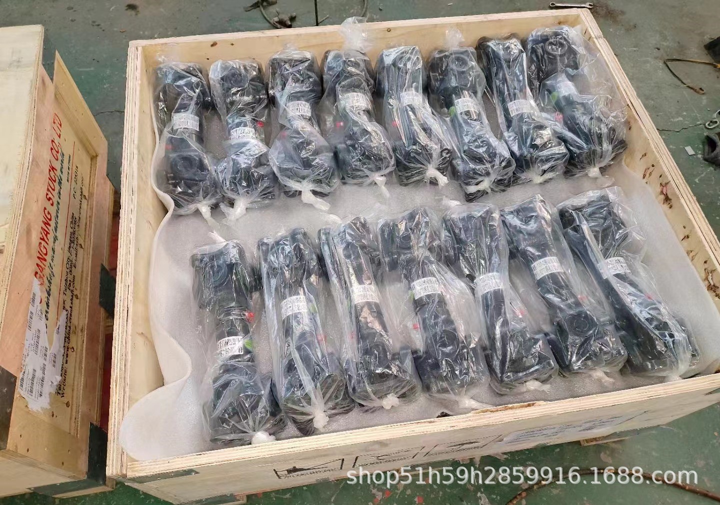 In stock supply Shangong SEM 650 652 655 656 668 660 669 loader front and rear drive shaft