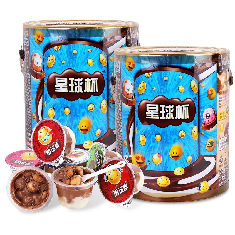 星球杯桶装1000g巧克力夹心饼干儿童零食大礼包休闲零食散装批发