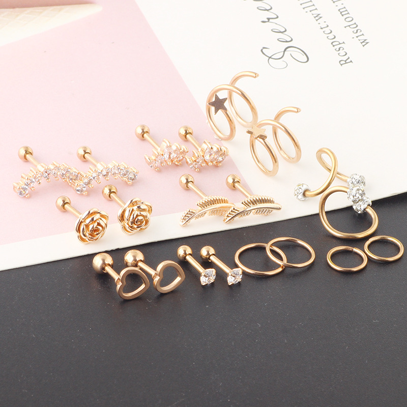 Silver pointed spike labret stud material detail