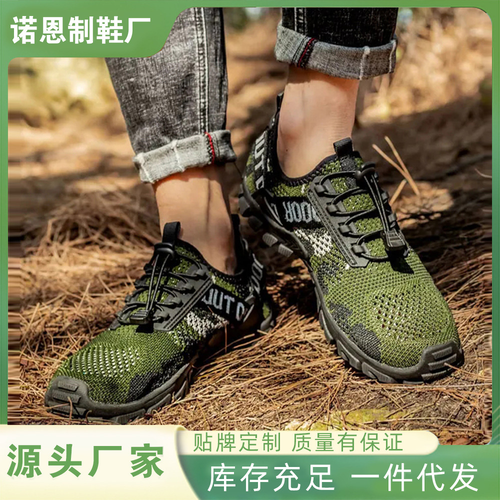 Zapatos de hombre para comercio exterior, zapatillas de malla transpirable con tejido volado, nuevo modelo 2025, zapatos de agua versátiles antideslizantes, calzado informal de exterior para hombre.
