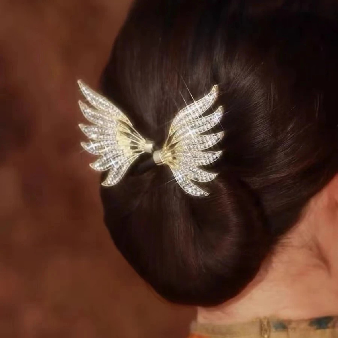 2023 otoño e invierno nuevas alas de metal artefacto updo incrustado en diamante temperamento elegante Cola de Caballo horquilla fija accesorios para el cabello del todo fósforo