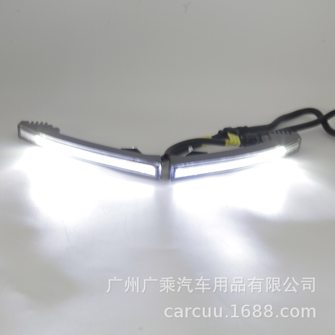 Adecuado para Mercedes-Benz W464 G500 G550 G63 G65 parachoques delantero, labio delantero, luz diurna LED, luz diurna LED