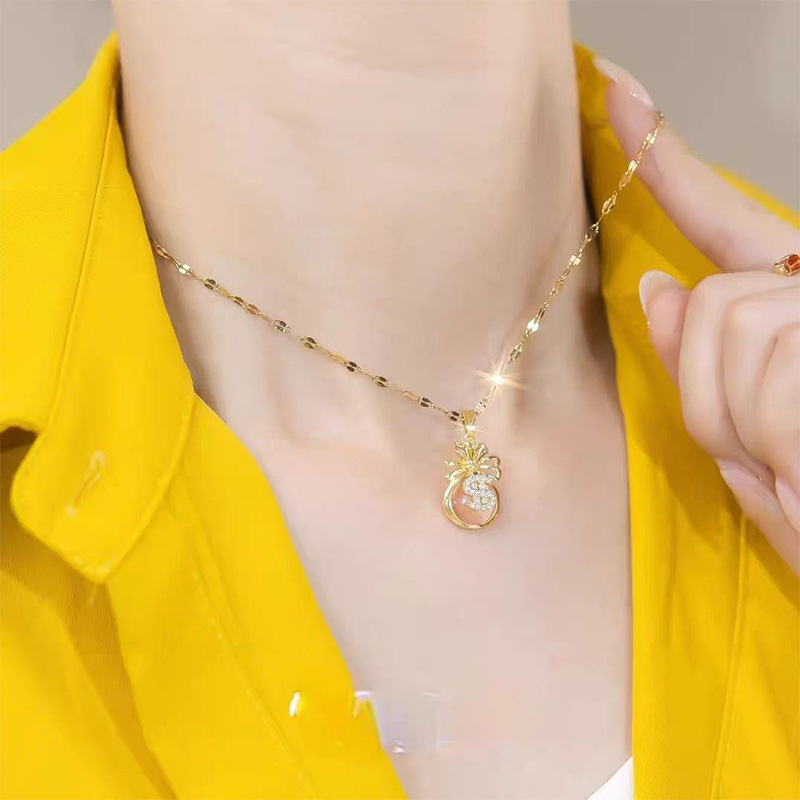 Lucky Bag Cat's Eye Necklace 2024 New Hot Style High-End Accessible Luxury Niche Necklace Elegant Clavicle Chain