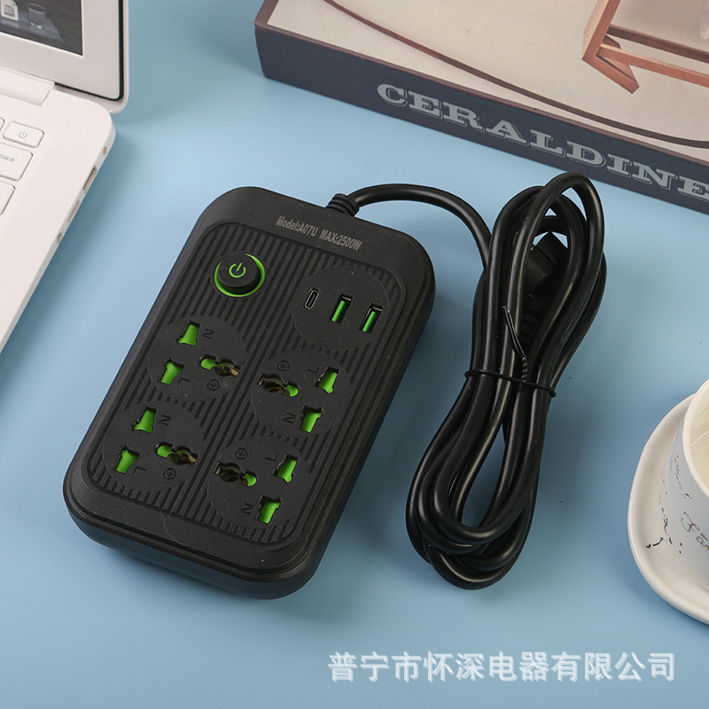 2USB + 1Type-c interfaz de carga de teléfono celular con caja negra con puerta de seguridad interruptor de anillo verde estándar británico estándar europeo estándar americano