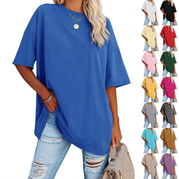 T-shirt with a round collar