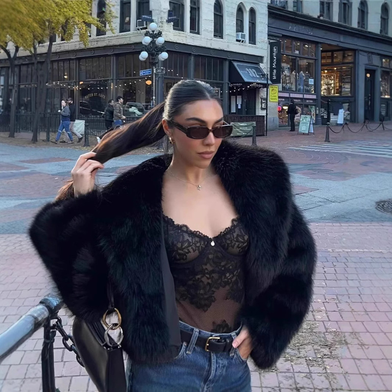 European and American Autumn and Winter New Amazon Foreign Trade Cross-Border Women's Fox Fur Black Coat Fur Jacket Hot Girl European and American Autumn and Winter New Amazon Foreign Trade Cross-Border Women's Fox Fur Black Coat Fur Jacket Hot Girl