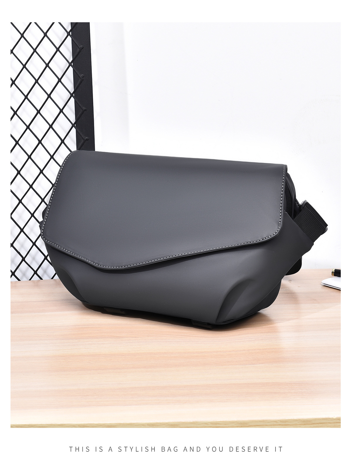 Bolsa tiracolo funcional impermeável para homem e mulher_voghion.com