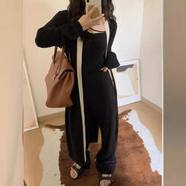 小艺任衣容黑色撞色长款开衫裙新款赫本风v领独特设计针织连衣裙