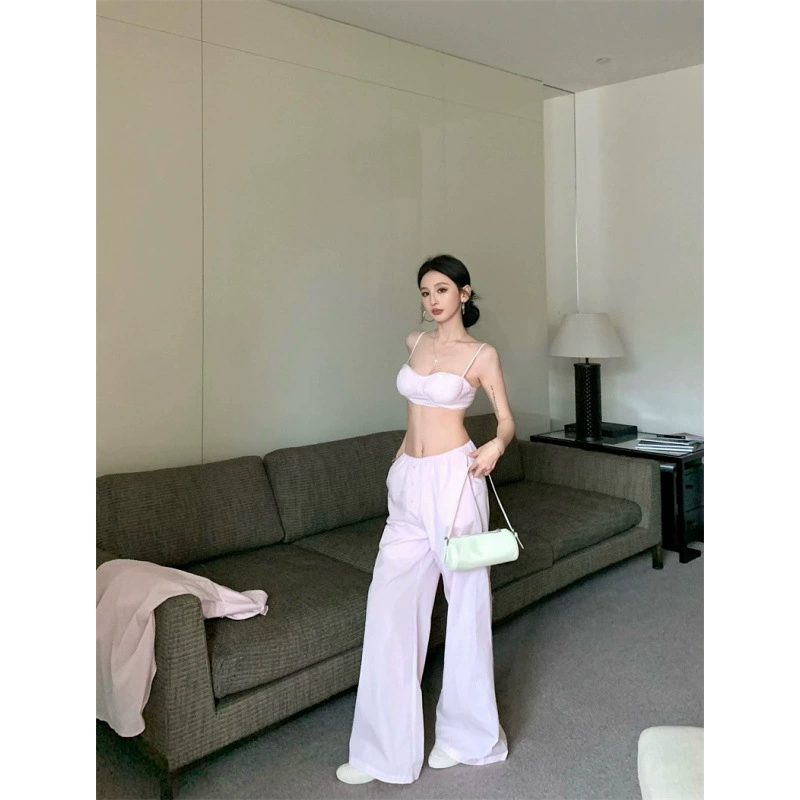 Женский костюм 2025 года: рубашка в полоску с принтом улун, топ-труба, короткие брюки на бретелях, повседневный стиль.