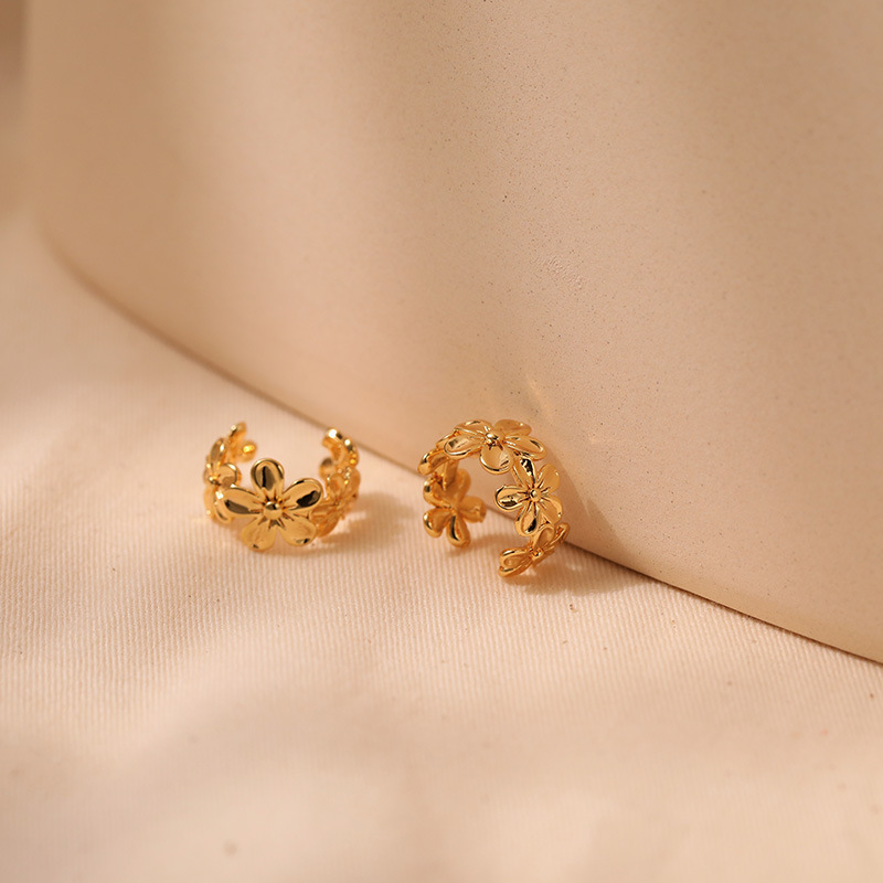 Street Occasion Copper Material 1 Pair Sweet Flower Plating Copper 18k Gold Plated Earrings