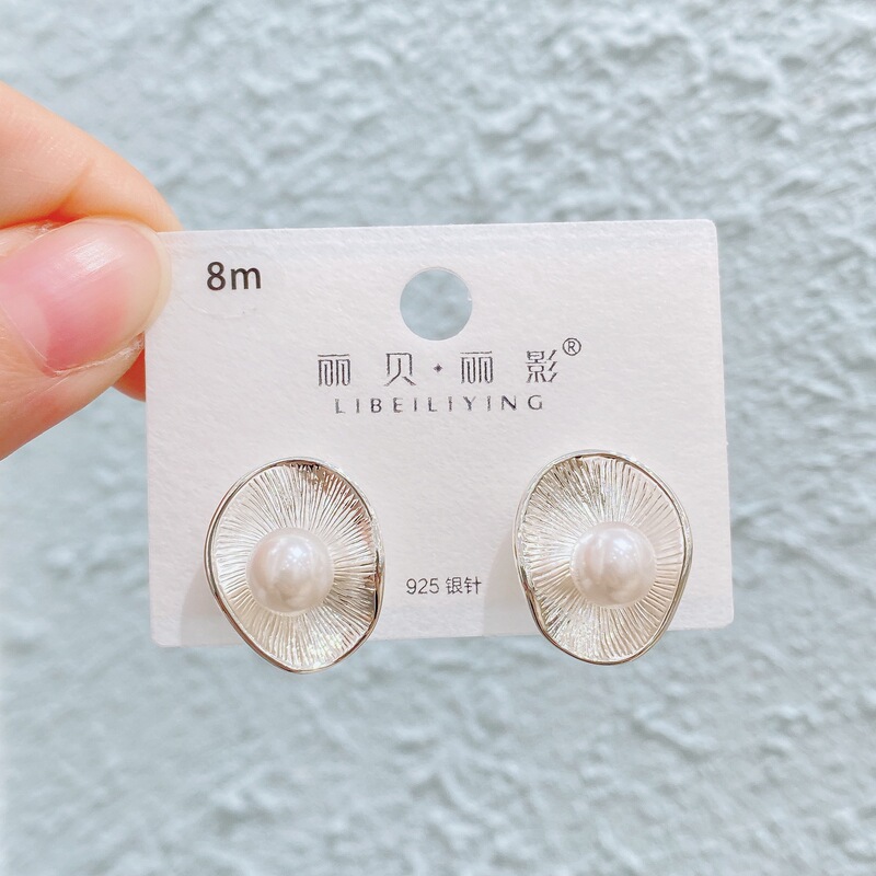 Liyin/Libeliying 金メッキシリーズフラワーインレイ多用途高品質気質トレンディファッション絶妙なイヤリング|undefined
