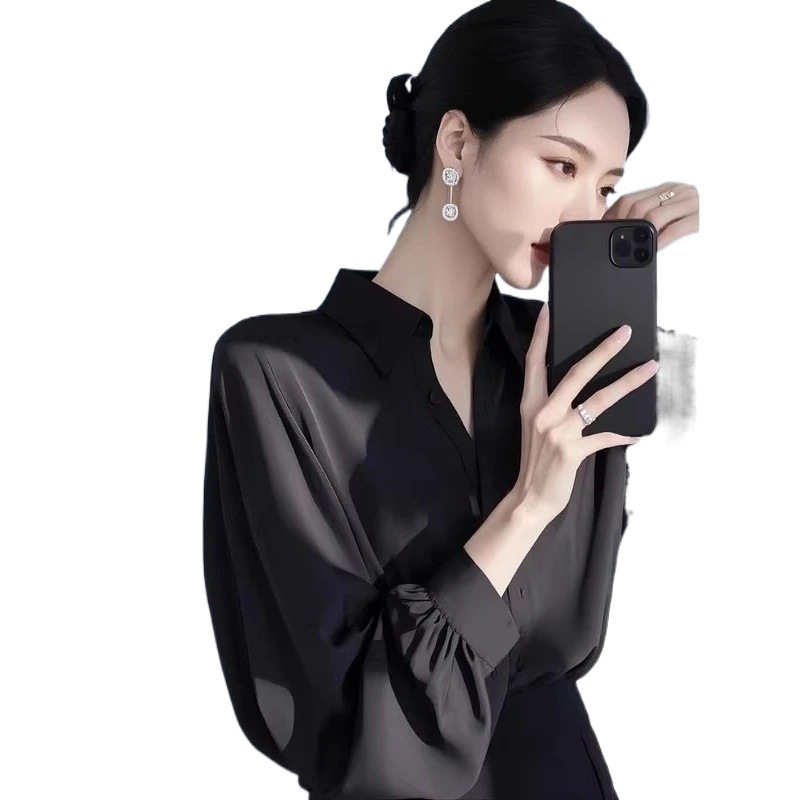 超火の黒いサテンのシャツの女性の新商品感は軽くて豪華で独特で美しいです。|undefined
