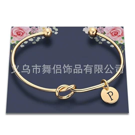 手镯;耳环;项链