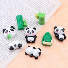 明るい顔のパンダの竹の樹脂の部品の漫画はクリームの携帯の箱の新型のかわいい材料のアクセサリーの卸売りを貼ります。