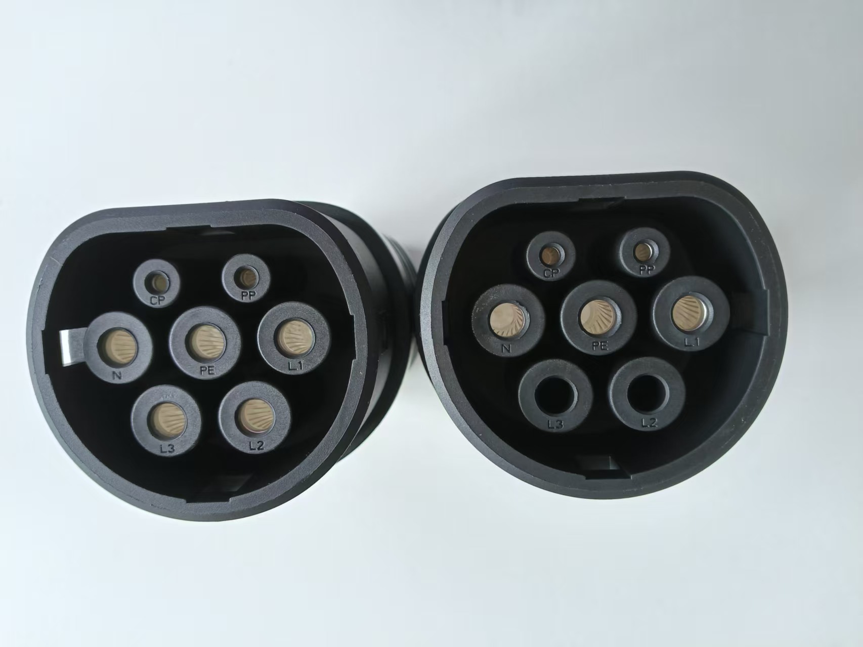 St-E056B New Energy Vehicle Gbt to Type2 Car Adapter 32A European Standard Car Charging Conversion