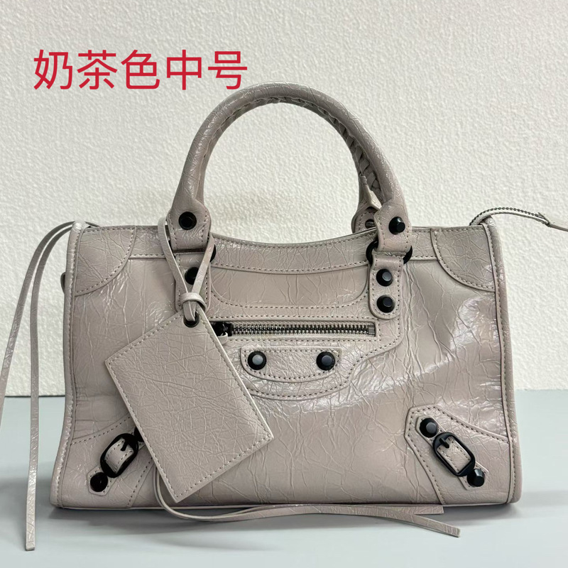 26 New Models of Lecity Motorcycle Bags, Oil-Waxed Cowhide, Niche Retro Rivet Tote Bags, Commuter Women's Bags, Large Capacity