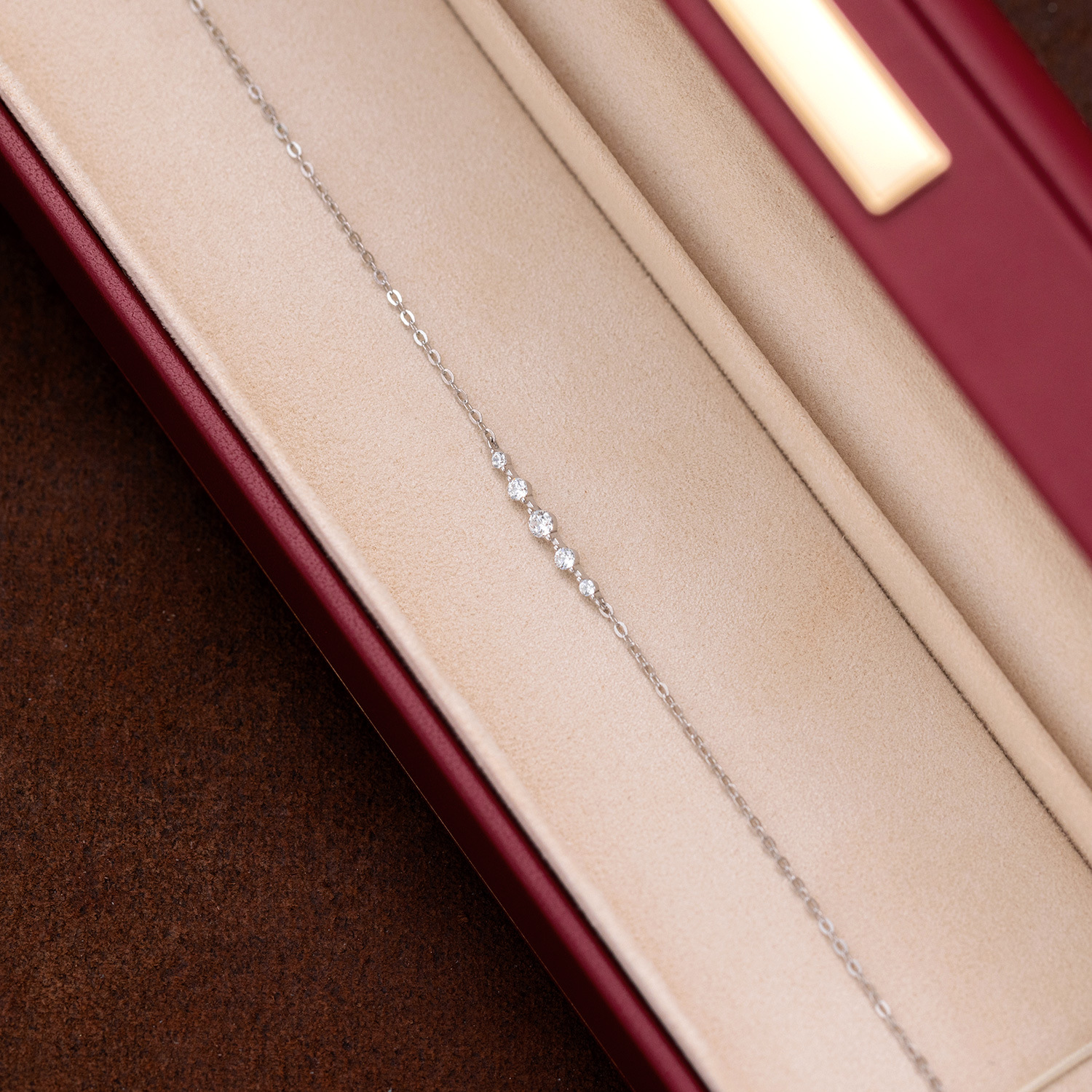 Minimalist Diamond Tennis Bracelet In Sterling Silver For Women_voghion.com