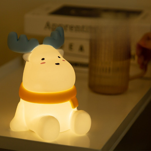 Small Deer Silicone Night Light Desk Lamp Bedside Atmosphere Lamp LED Table Lamp Creative Gift for Valentine's Day and Birthday