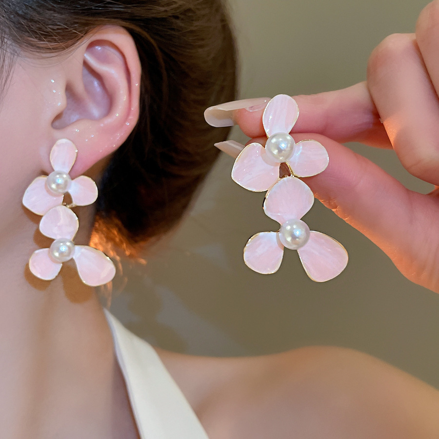 Pendientes de flores de color dopamina Pendientes dulces y frescos de primavera y verano Pendientes pequeños y elegantes de alta gama para mujer