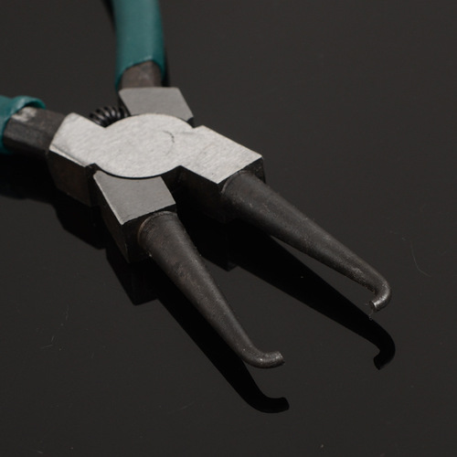 Gasoline filter small caliper oil pipe pliers fuel pipe oil pipe joint urea pipe removal pipe pliers auto repair tools