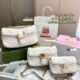 ֱ���羳lvŮ���а����C���֙C�������1955�R�����R�ɰ����^��