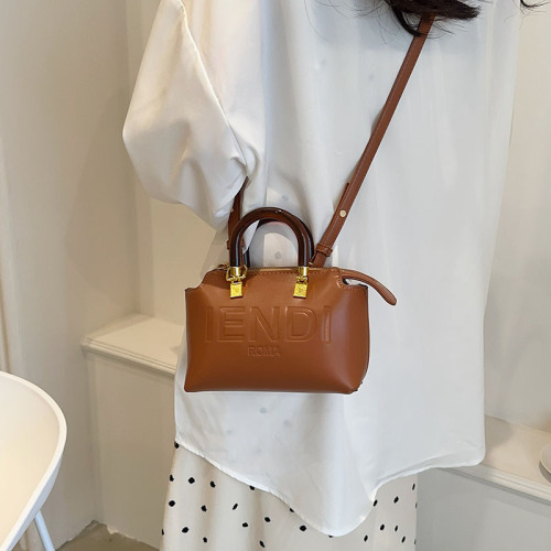 Cross-border popular bag women's large capacity  new fashion crossbody bag niche internet celebrity portable pillow bag