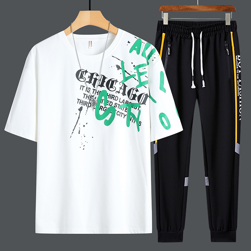 Traje deportivo de manga corta de moda juvenil de verano 2025 pantalones de camiseta sueltos