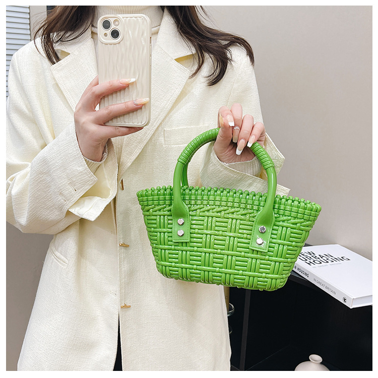 2025 New trendy and versatile crossbody mini vegetable basket jelly bag, fashionable hand-held woven bag, mini tote women's bag undefined