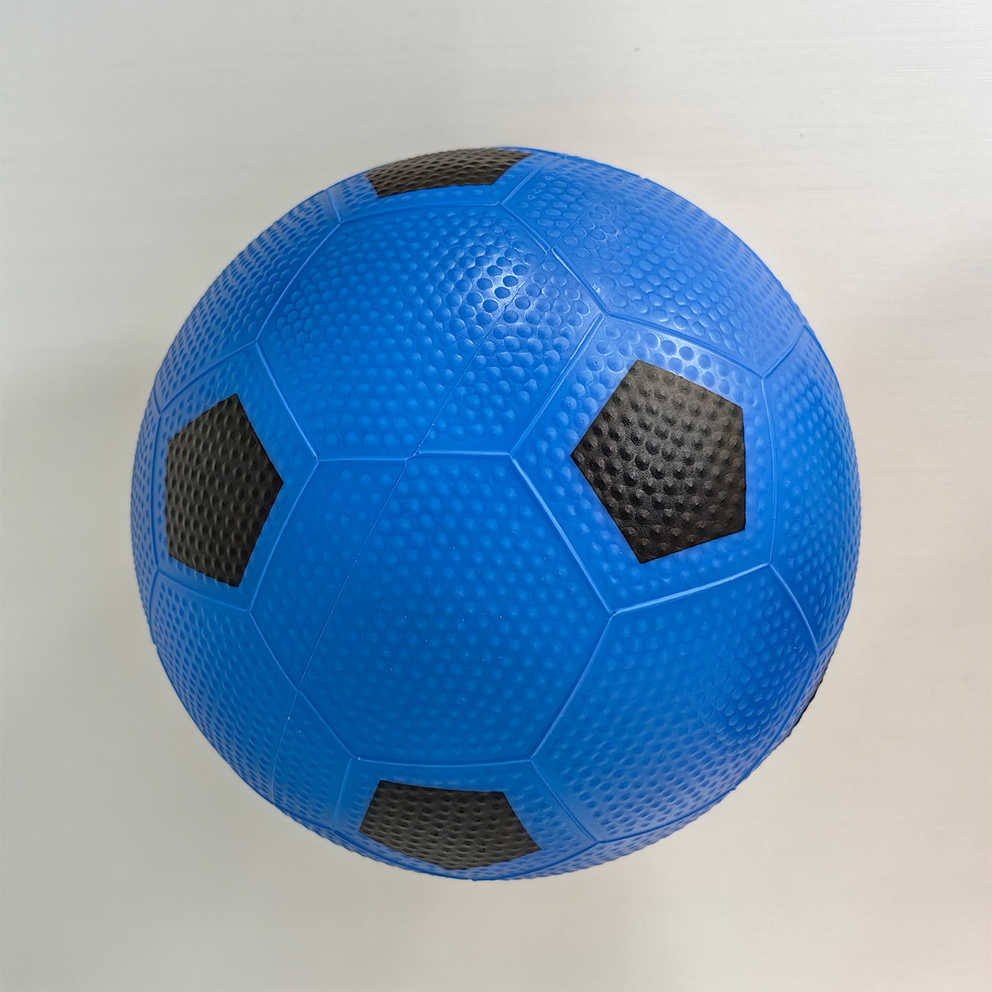 Fábrica directa de juguetes para niños arco iris / sandía / serie de fútbol de PVC para niños batería de pelota