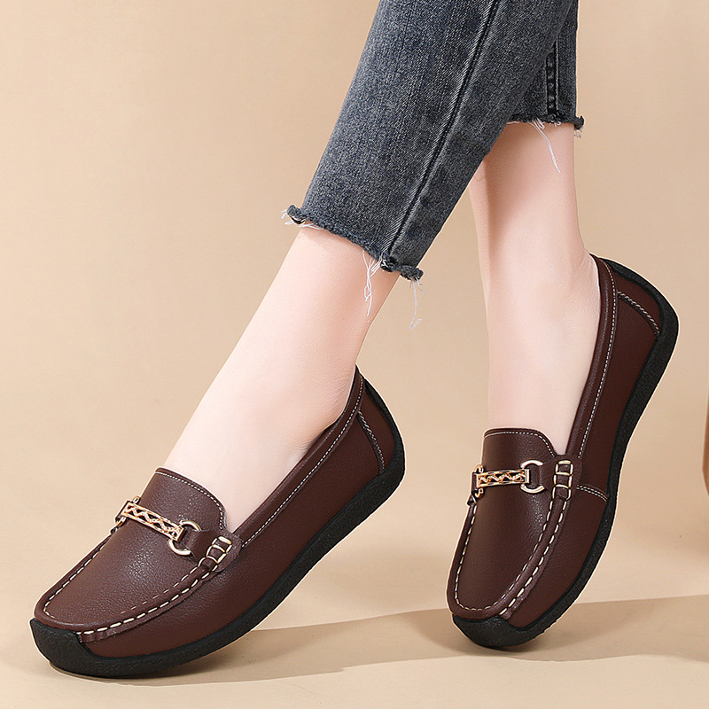Cross-Border Spring and Summer Comfortable Casual Daily Versatile Work Shoes Mom Shoes Wide-Footed Beanie Shoes Metal Decorative Loafers