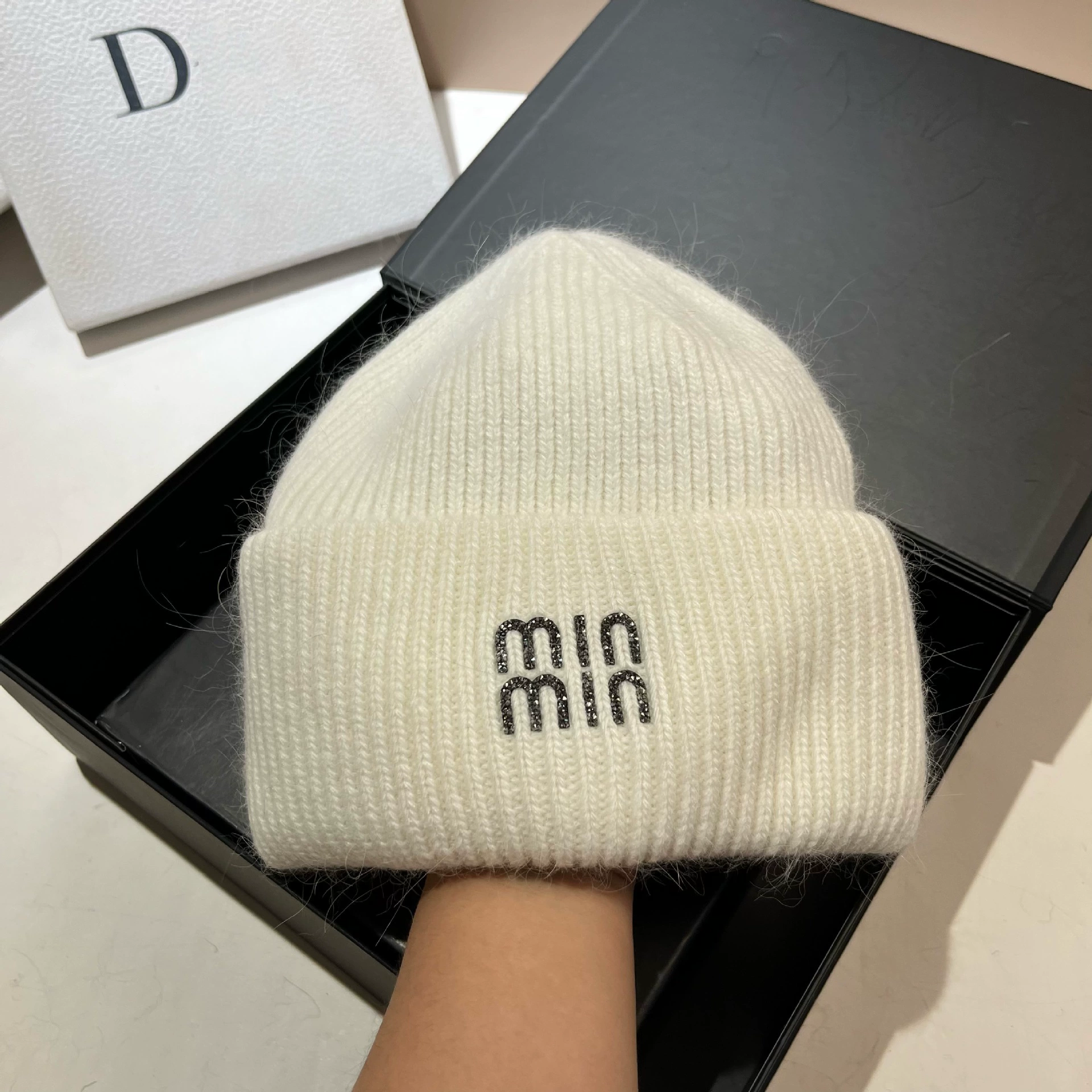 Keep warm velvet knitted hat, Korean style, increased thickness