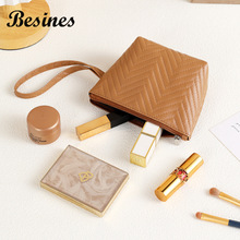 ���Q�����˼y������������ð����������Ů�����r�а�����ɫ