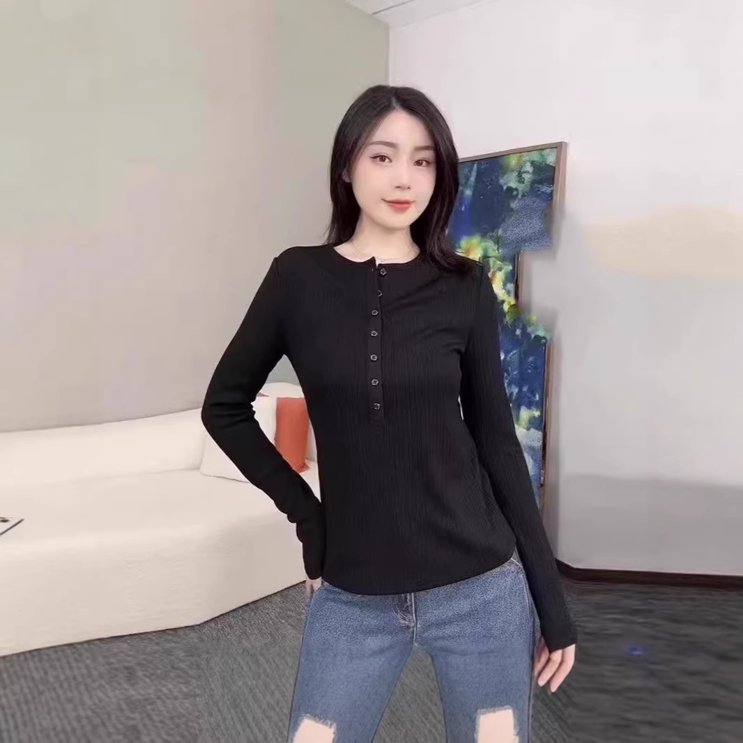 Áo thun nữ cổ tròn tay dài basic form ôm nhẹ — đen