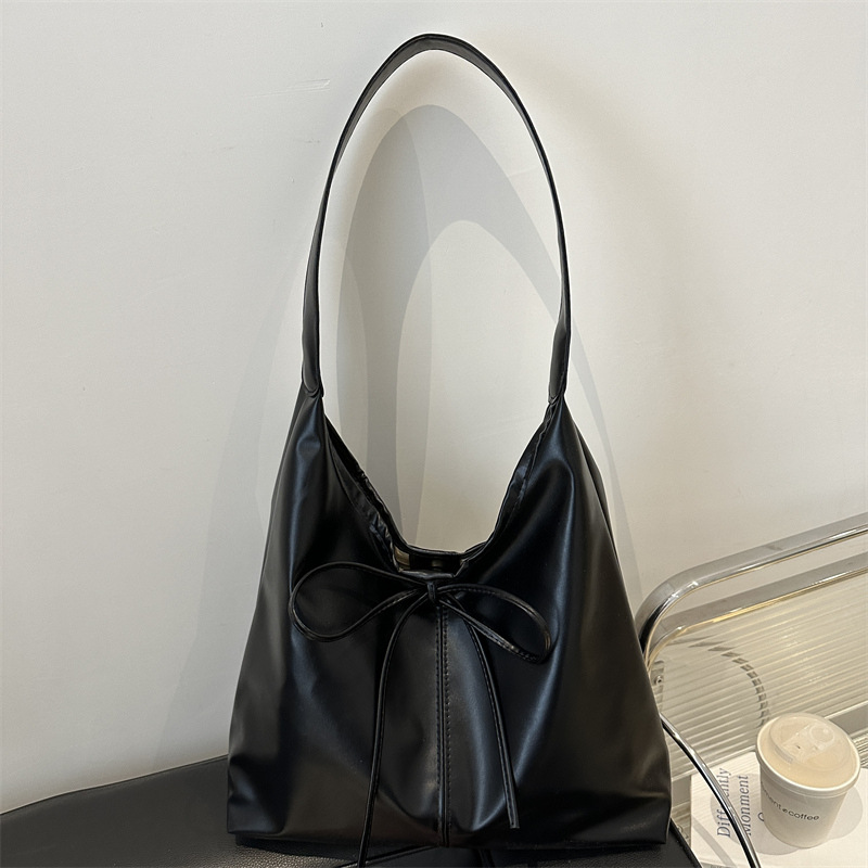 Bolsa de brazo coreana de gran capacidad para mujeres 2024 otoño y invierno nueva textura bolsa de hombro de gran capacidad