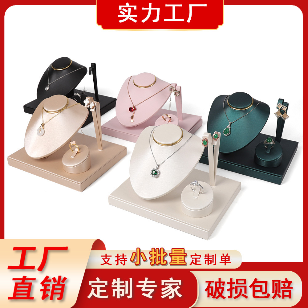 Retrato dibujado de alambre Jewelry Showcase Anillo Collar Showcase Joyas Showcase Jewelry Earplugs Set Showcase