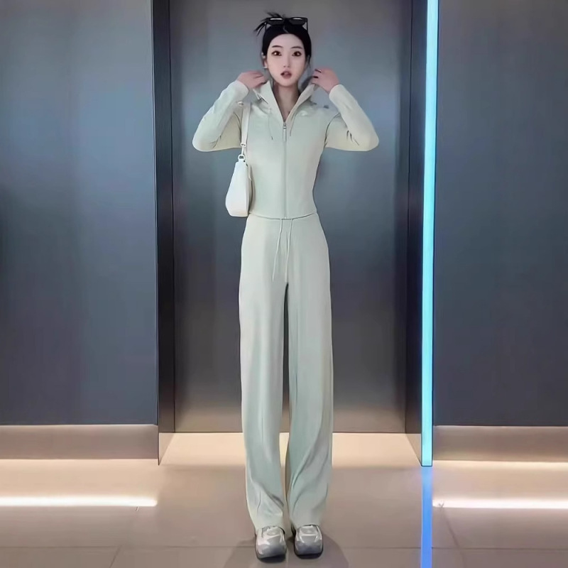 2025 New Casual Sports Fitness Clothes Waist Short Jacket Women's Spring High-end Sense Fried Street Fashion suit Pants