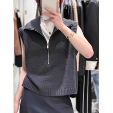 灰色拉链高领马夹毛衣2025秋冬新款女设计感小众休闲马甲针织背心