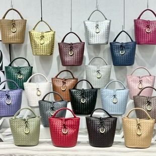 2025�¿�������ֹ���������Ů��U��ţƤˮͰ���˻@�����eˮͰ��