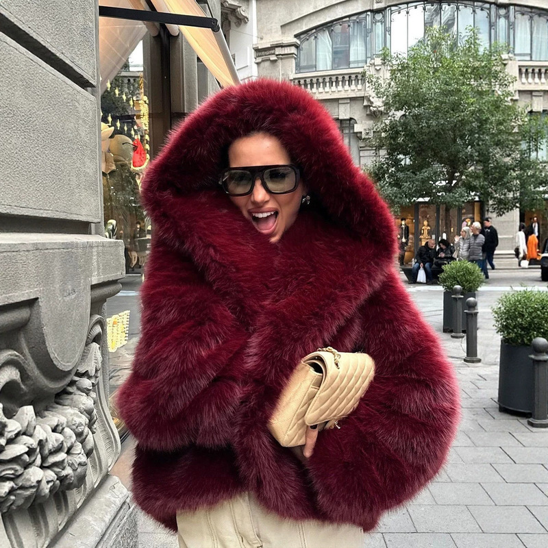 European and American Foreign Trade Cross-Border Autumn and Winter Women's New Eco-Friendly Faux Fur Coat, Artificial Fox Fur, Burgundy Hooded Coat European and American Foreign Trade Cross-Border Autumn and Winter Women's New Eco-Friendly Faux Fur Coat, Artificial Fox Fur, Burgundy Hooded Coat