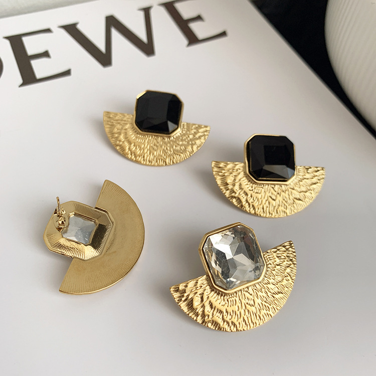 Street Occasion Titanium Steel Material 1 Pair Modern Style Geometric Plating Inlay Titanium Steel Artificial Gemstones Ear Studs