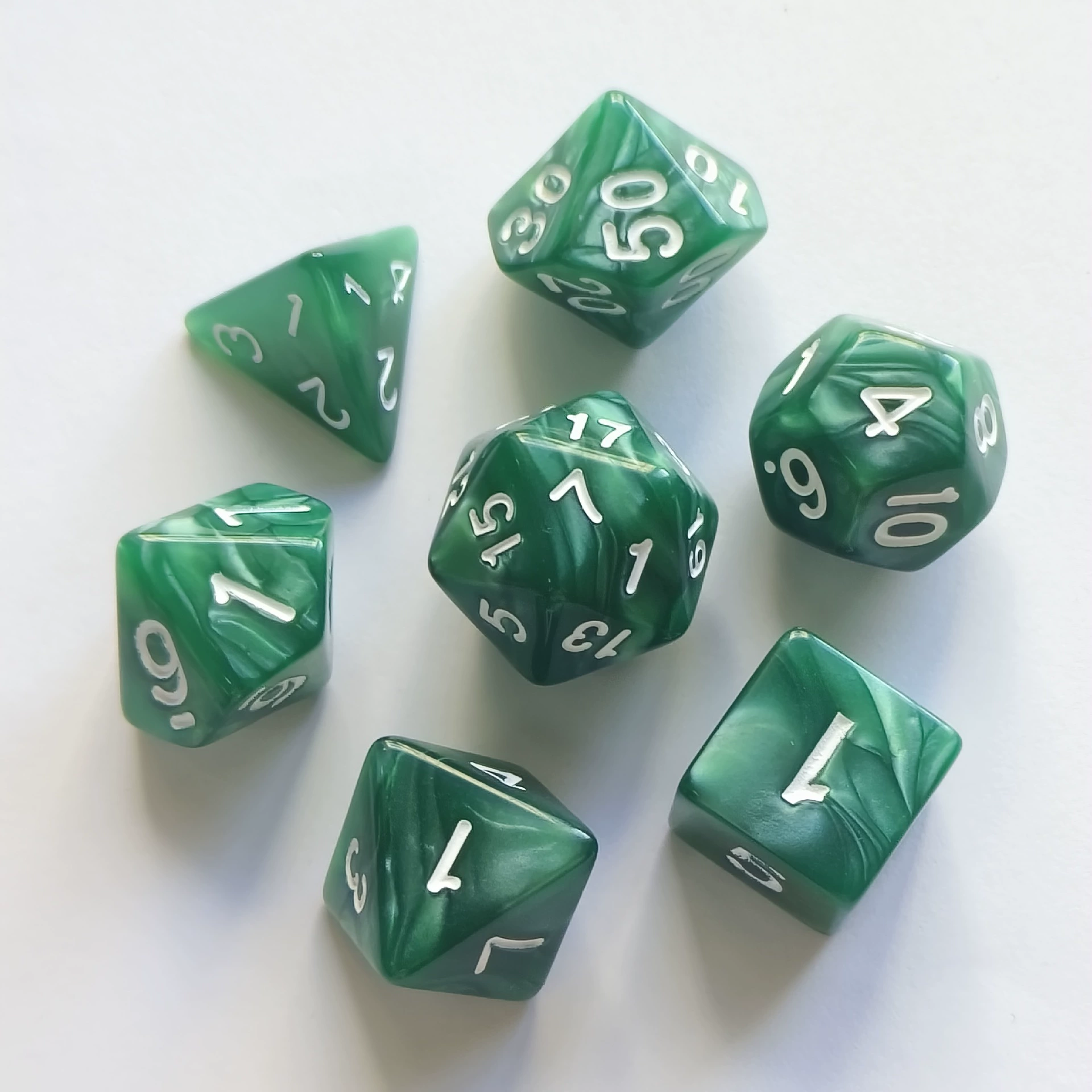 Granules from pearl, set, digital dice