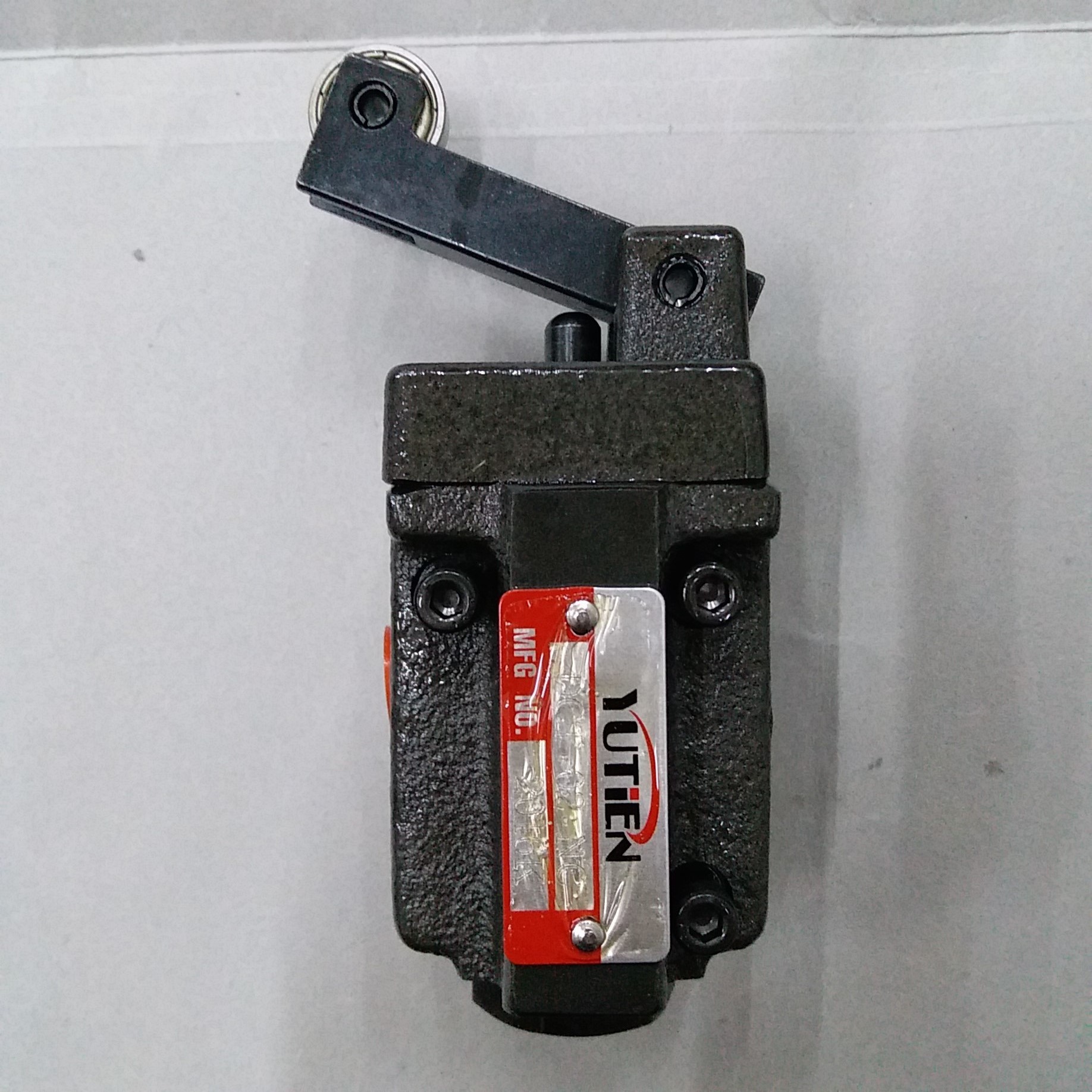 ע�ܻ����÷���е����DCG-02-2B2L�ֶ�ʽҺѹ����