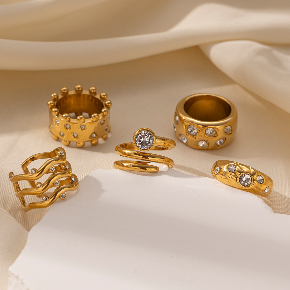 Anillo de acero inoxidable de Nicho de alta calidad, anillo abierto de zircón de forma especial, mujer no se desvanece en venta transfronteriza