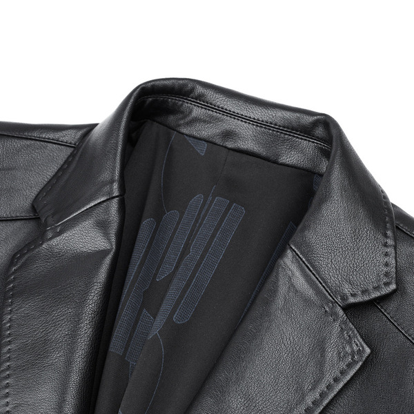 Demi-season fashionable short jacket
