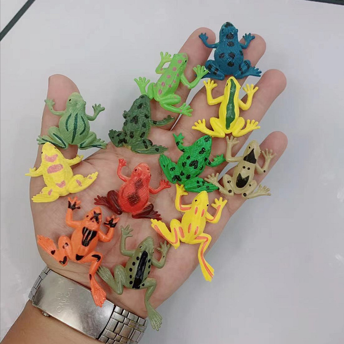 Frog model [12 models per pack * about 4cm * single price]