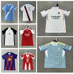 2526 新しいレアル マドリード、ユベントス、アーセナル、バイエルン、サンパウロ、フラメンゴ、AC バルセロナ、マンチェスター ユナイテッド、ブラジル サッカー ユニフォーム