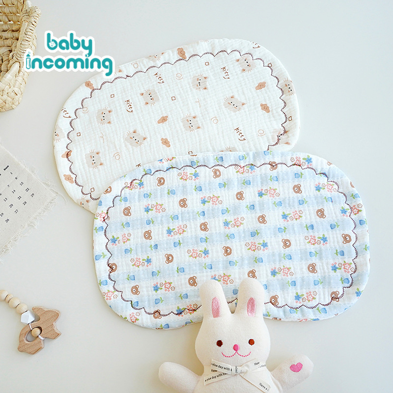 Sweat-Absorbent and Non-Stuffy Cartoon Kidsren's Pillow, Soft and Breathable Eight-Layer Gauze Baby Pillow, Cloud Pillow, Newborn Category a