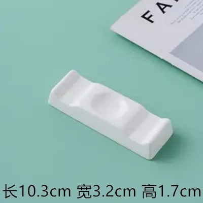 箸の陶磁器の棚のスプーンはホテルの置物の両用を頼みます。|undefined