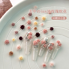 Ins風薔薇軟花ネイルアクセサリー30個混装爆金模擬ツバキ薔薇軟雕花爪飾り